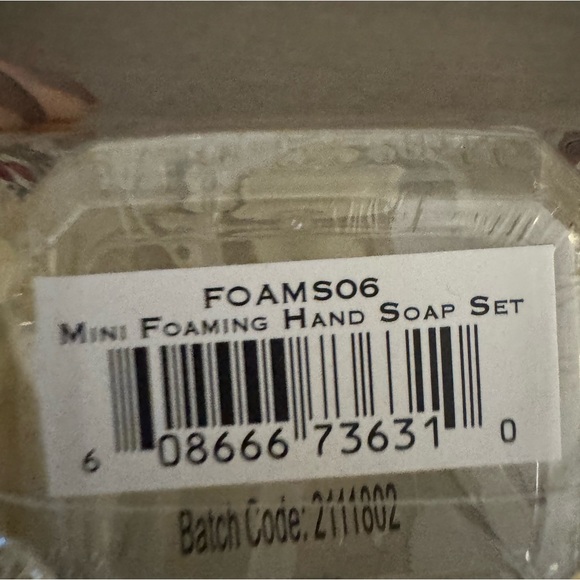 Michel Design Works 3 Piece Mini Foaming Hand Soap & Peppermint Hand Lotion - Picture 3 of 8